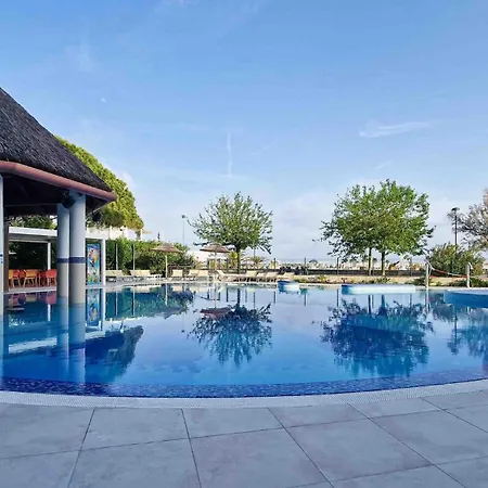 Refined Flat For Unforgettable *